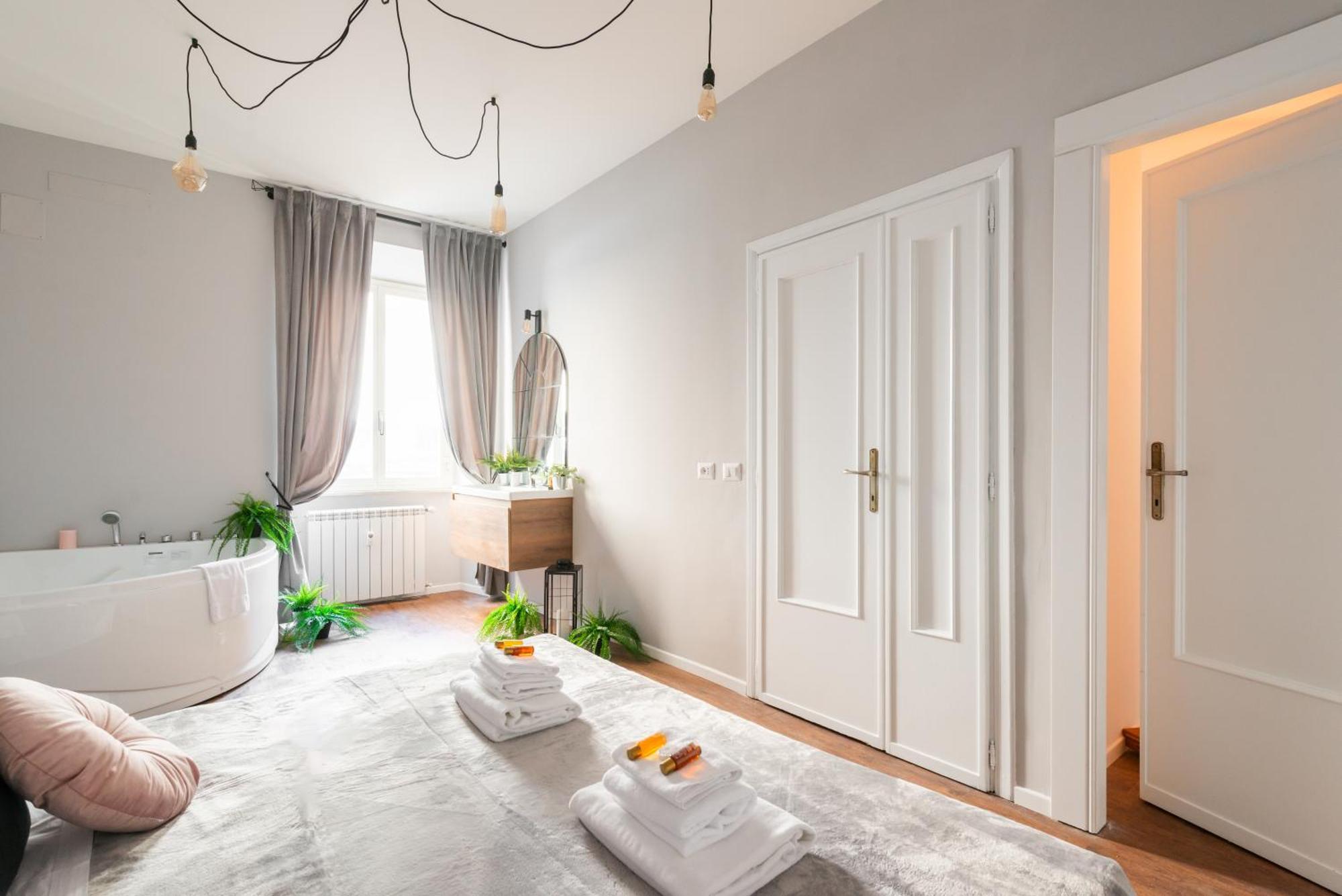 Jacuzzi Termini Apartment روما المظهر الخارجي الصورة